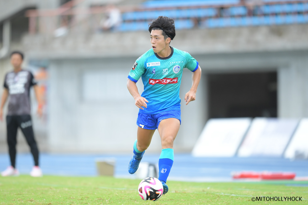 新井晴樹（水戸ホーリーホック）