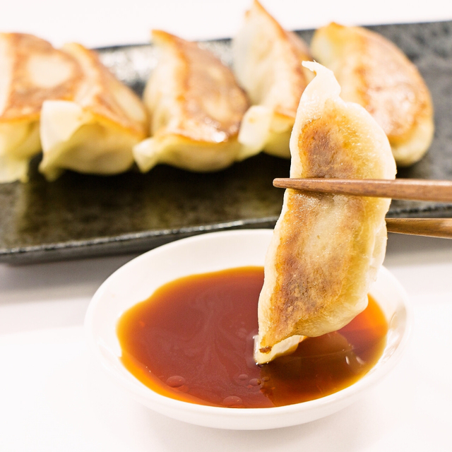 肉汁餃子酒場　餃子の西丸