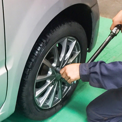 イエローハット 総和店