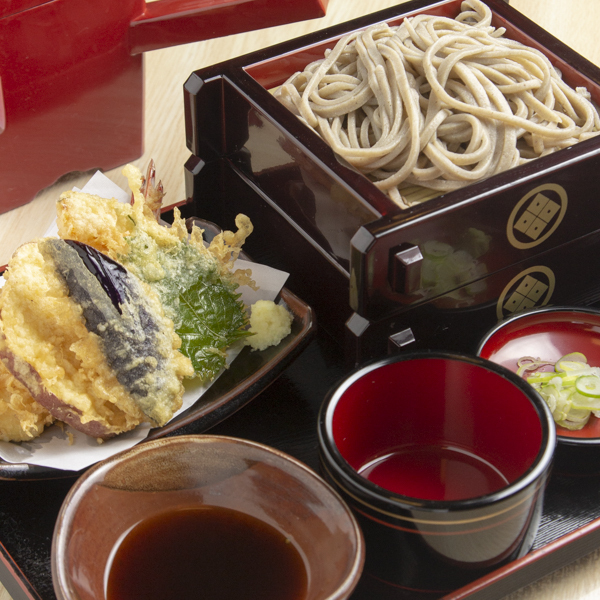 石臼挽き　自家製粉　純手打ちそば　きむら