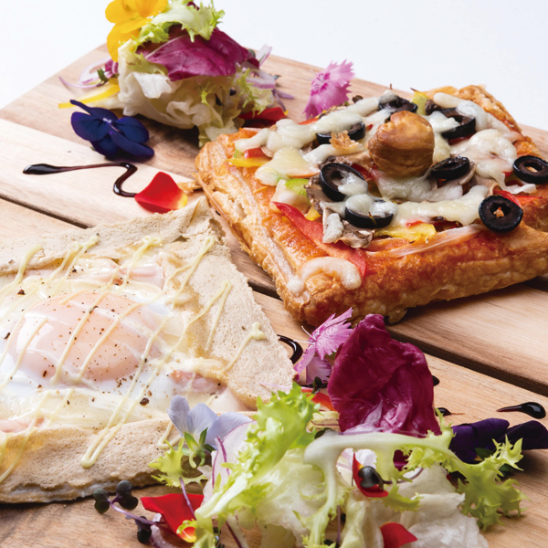 Hana Cafe & Wedding　Bloomy's 牛久