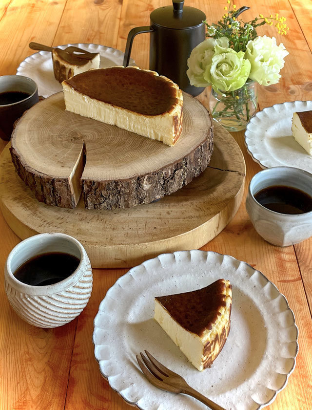 おかしや　Quema Quema