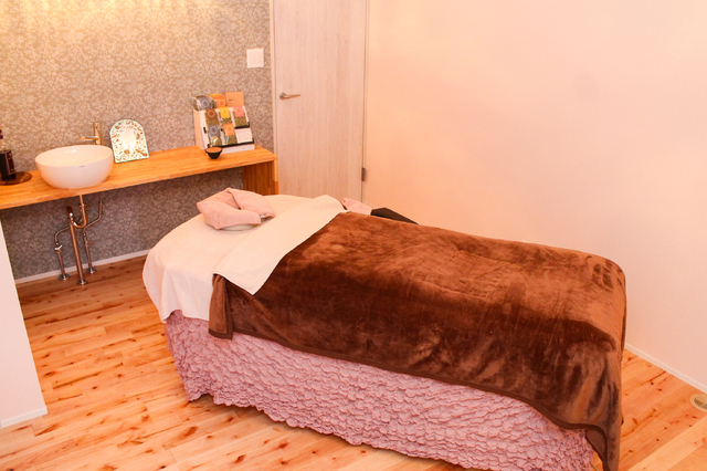 温活and筋膜小顔 和佳