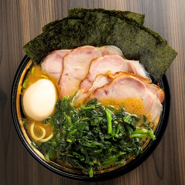 王道家直系 家系ラーメン がく