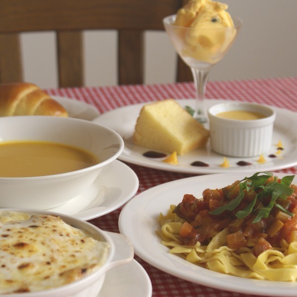 レストラン 魔法のパんプキン