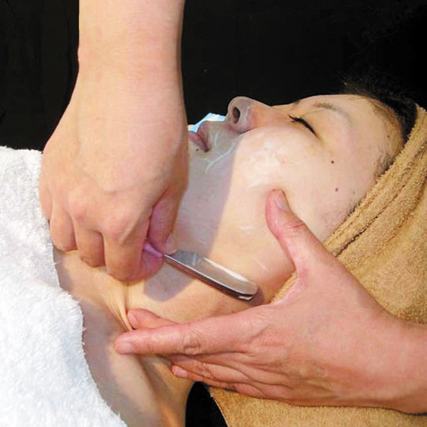 シェービングサロン 桃花