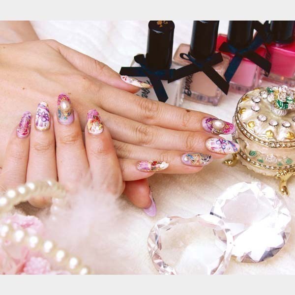 ネイル＆ビューティー Ruviria