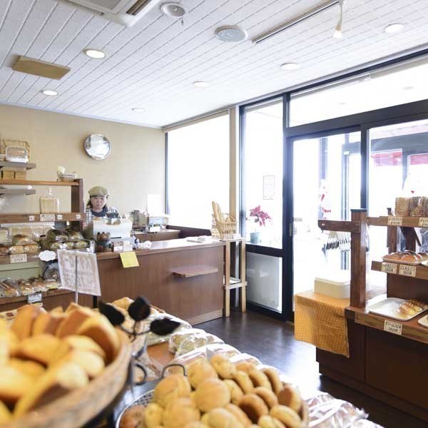ベーカリーYAMAKi （パンの山喜）