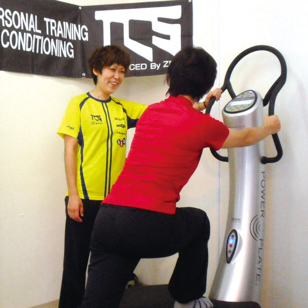 TCS整骨院 produced by ZEN