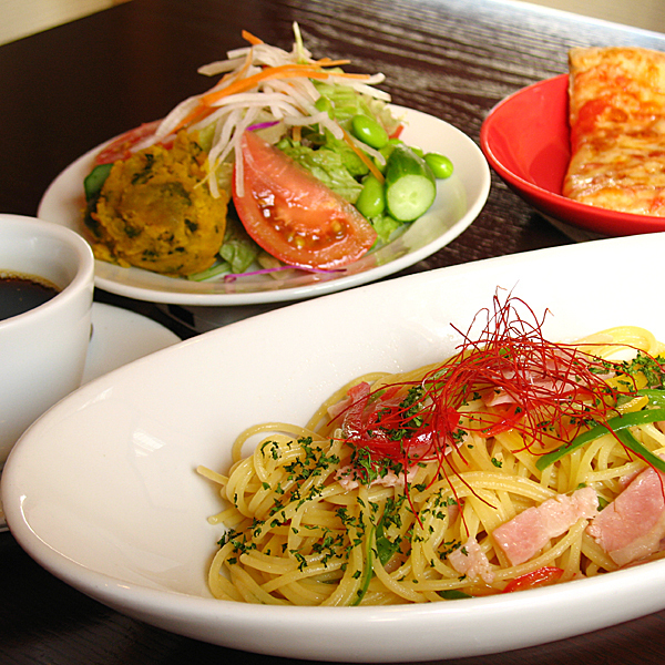 アーシュ・ターブル多賀店