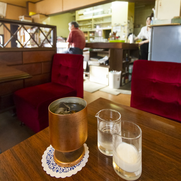 喫茶エトランゼ