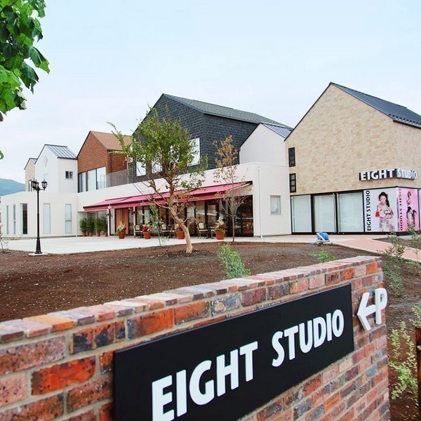 エイトスタジオ 本店