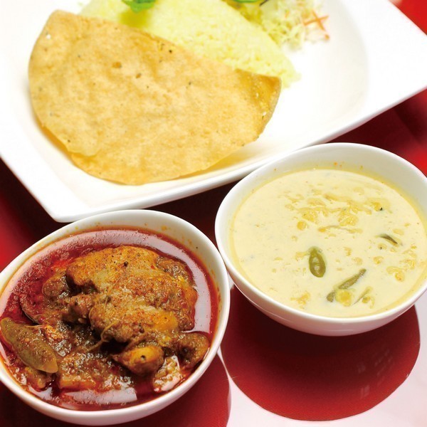 ヘラディワ カレー