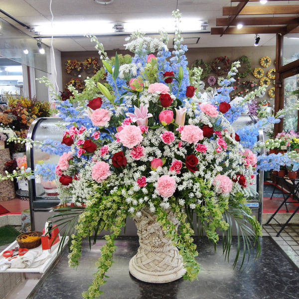 フラワーデザイン 花金本店