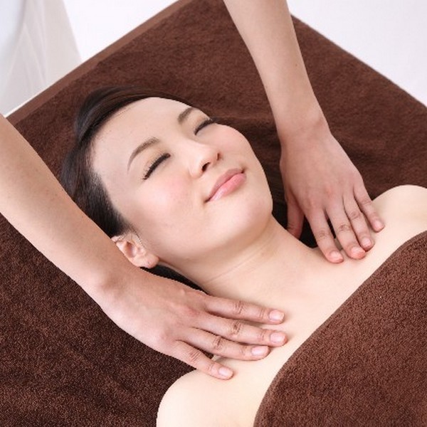 フェイシャルエステサロンLUXE～天使の手～