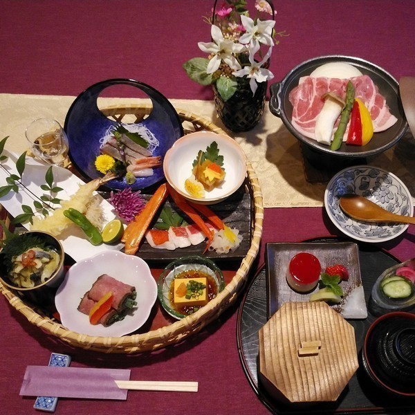 ダイニング＆カフェ THE GRILL