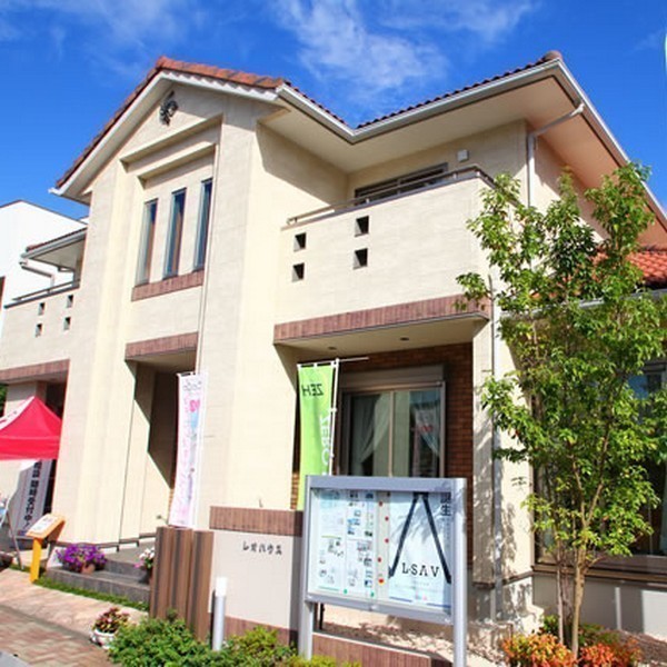 レオハウス 守谷店