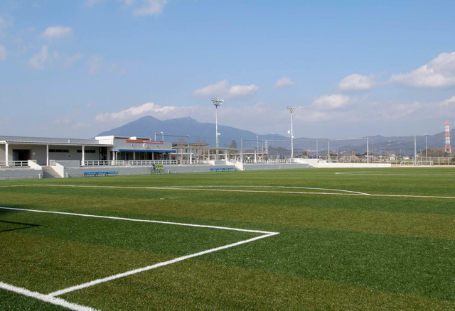 本格サッカーグラウンドで汗を流そう！