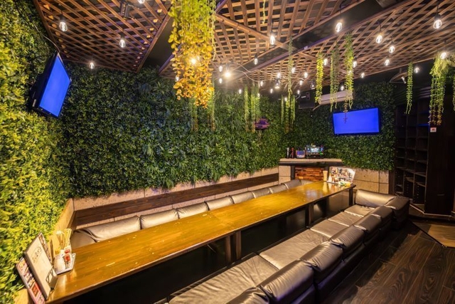 美味しい料理でカラオケまで楽しめる！